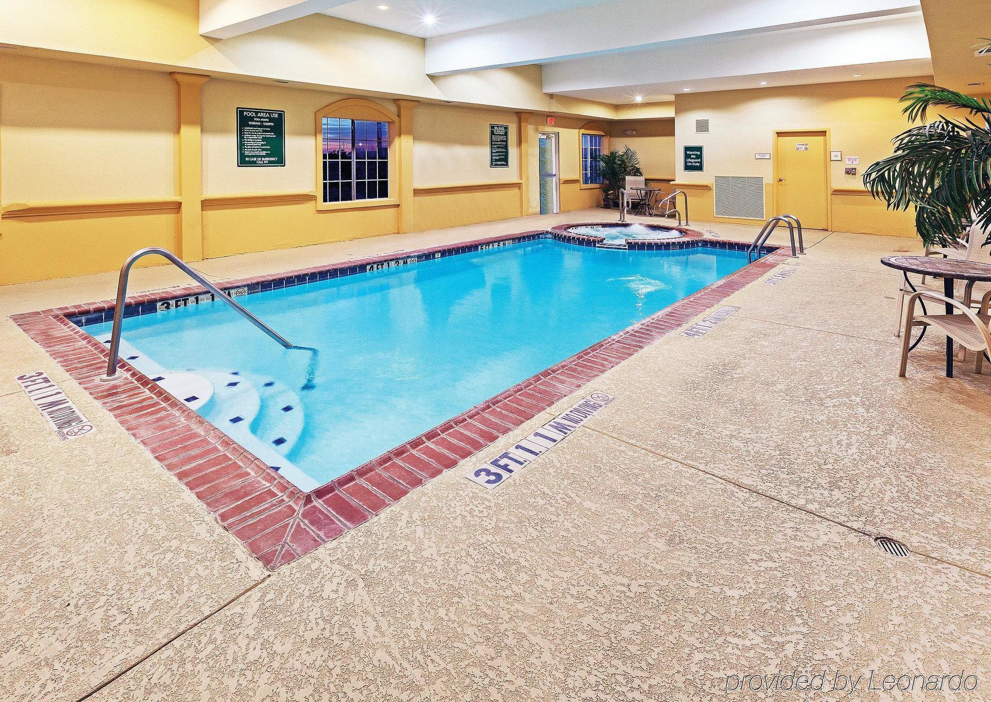 La Quinta by Wyndham Gainesville Extérieur photo
